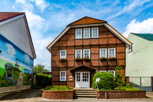 Zahnarzt-Stephan-Friedrich-Arendsee-praxis-a